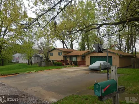 920 Elm St, Hamilton, IL 62341 photo 4