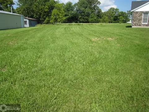 4 S Oak, Keokuk, IA 52632