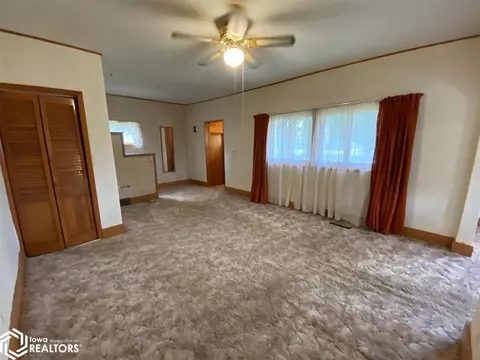 19 7th St NE, Hampton, IA 50441 photo 6