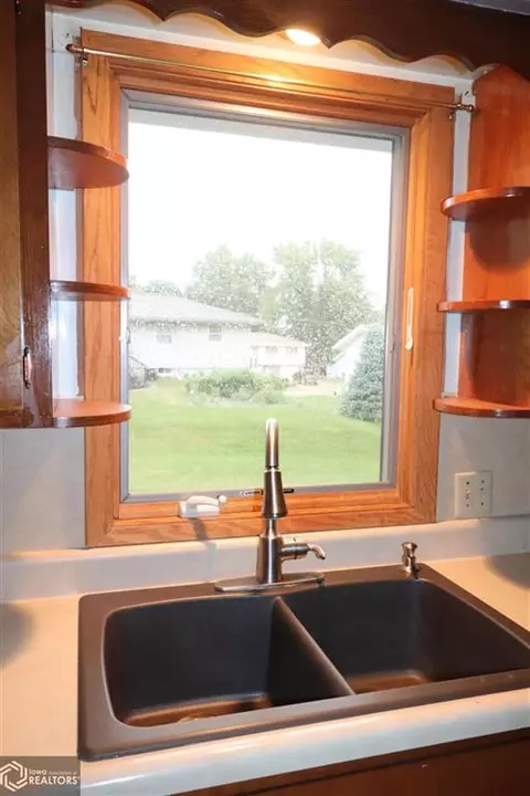 604 E 21st St, Atlantic, IA 50022 photo 13