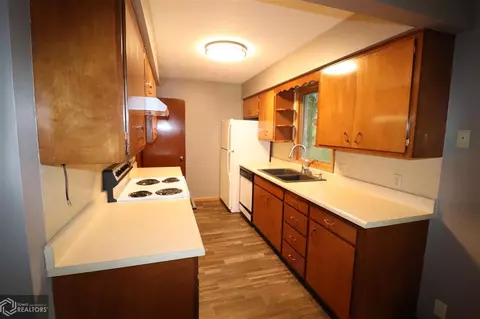 604 E 21st St, Atlantic, IA 50022 photo 9
