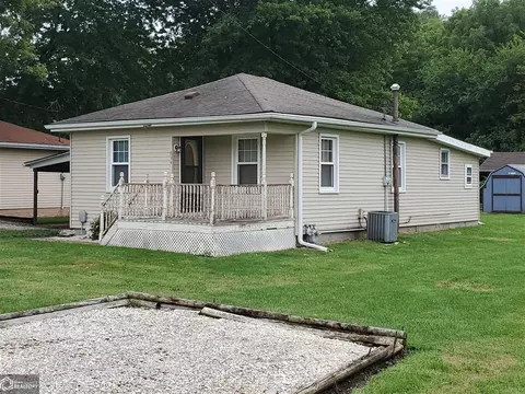 834 8th St E, Lomax, IL 61454 photo 25