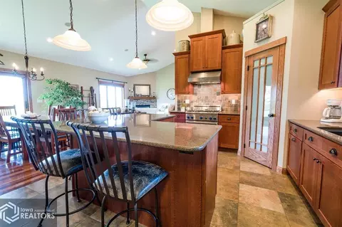 30731 G Ave, Conrad, IA 50621 photo 12