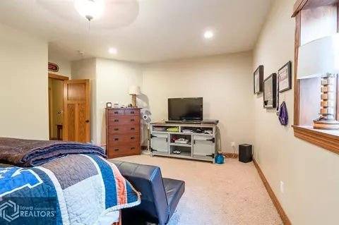 30731 G Ave, Conrad, IA 50621 photo 77