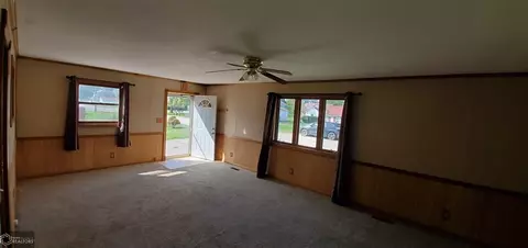 214 N Patsy St, Mediapolis, IA 52637 photo 3