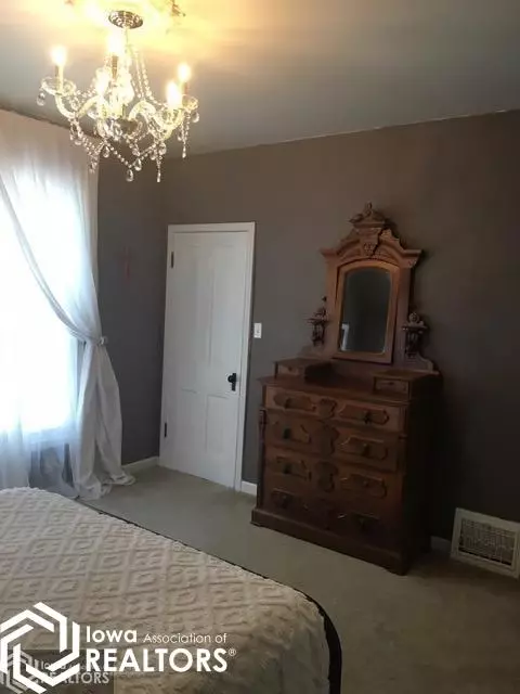 902 Wabash Ave, Carthage, IL 62321 photo 27