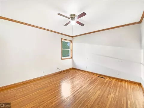 602 1st St NE, Hampton, IA 50441 photo 9