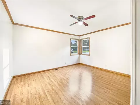 602 1st St NE, Hampton, IA 50441 photo 11