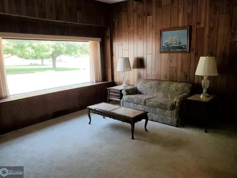 129 Elmore St, Manly, IA 50456 photo 5