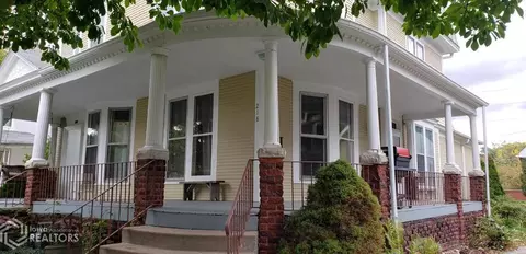 218 W Carroll, Macomb, IL 61455 photo 2