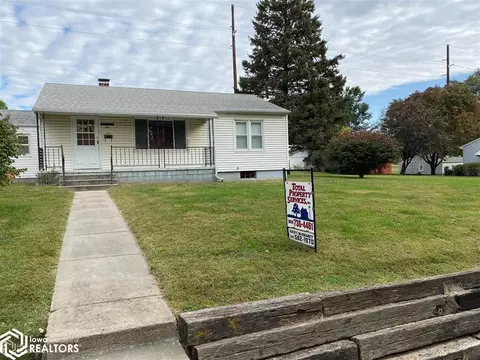 708 Pine St, Tarkio, MO 64491 photo 2