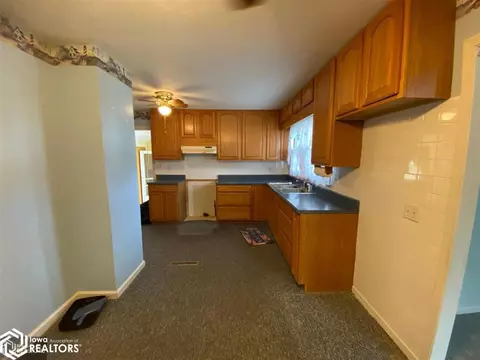 708 Pine St, Tarkio, MO 64491 photo 6