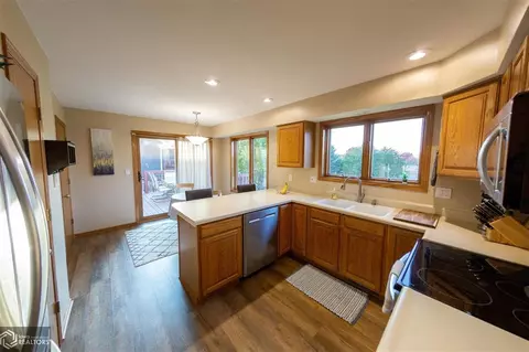 5309 Thackeray Dr, Ames, IA 50014 photo 7