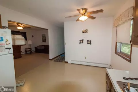 112 4th Ave NW, Hampton, IA 50441 photo 5