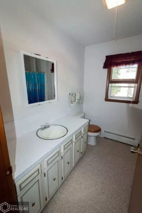 112 4th Ave NW, Hampton, IA 50441 photo 8