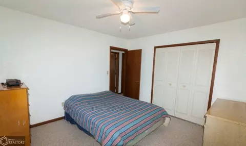 112 4th Ave NW, Hampton, IA 50441 photo 7