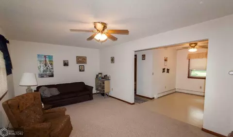 112 4th Ave NW, Hampton, IA 50441 photo 11