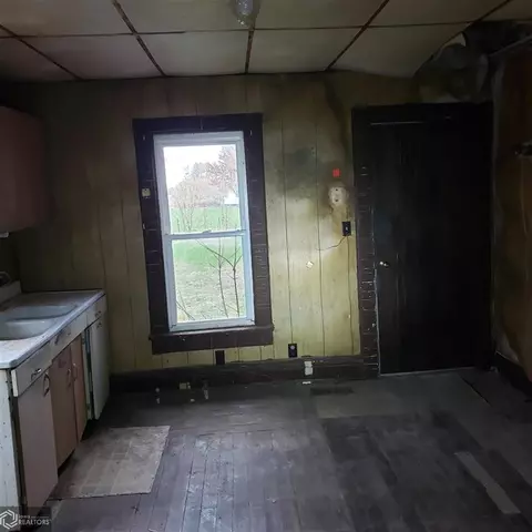 810 E Stewart St, Centerville, IA 52544 photo 10