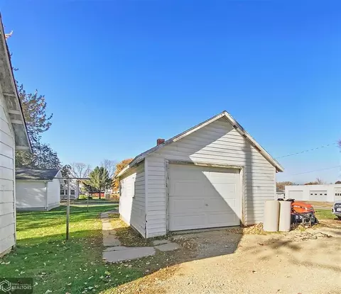 121 6th St NW, Hampton, IA 50441 photo 11