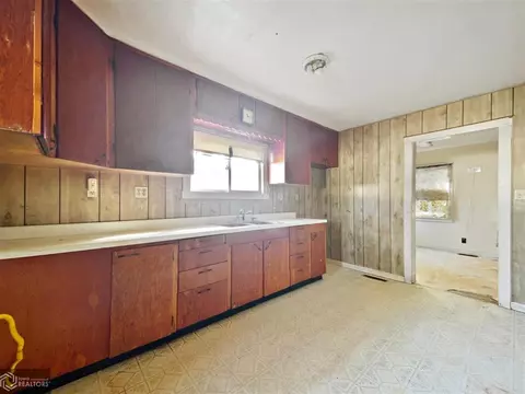 121 6th St NW, Hampton, IA 50441 photo 6