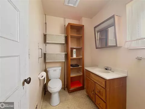 121 6th St NW, Hampton, IA 50441 photo 7