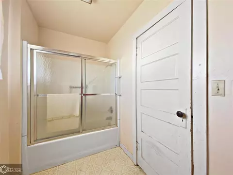 121 6th St NW, Hampton, IA 50441 photo 8