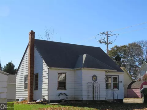 315 3rd Ave SE, Hampton, IA 50441 photo 3