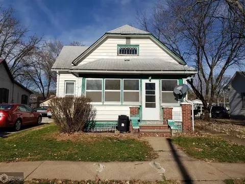 111 E Walnut St, Eldon, IA 52554 photo 1