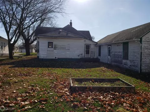 111 E Walnut St, Eldon, IA 52554 photo 14