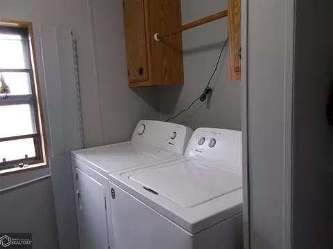 803 Flagship, Creston, IA 50801 photo 13