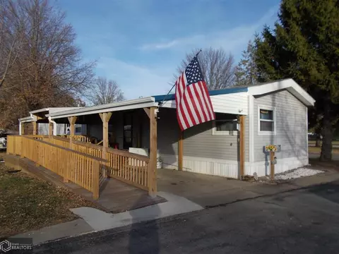 803 Flagship, Creston, IA 50801 photo 1