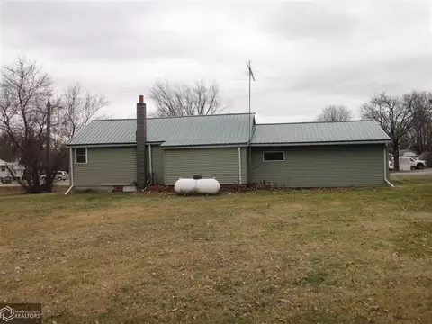 263 1st Ave E, Thompson, IA 50478 photo 4