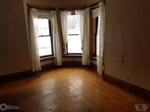 317 W 4th St, Odebolt, IA 51458 photo 5