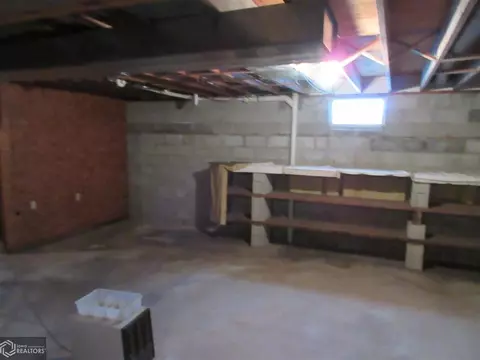 515 Standring St, Corwith, IA 50430 photo 25