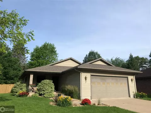 321 6th St SE, Hampton, IA 50441 photo 1