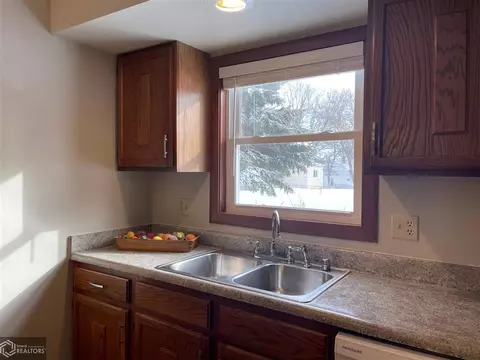 403 E Harsh St, Creston, IA 50801 photo 12