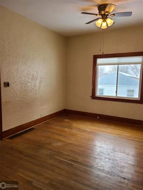 1109 Davis Ave, Corning, IA 50841 photo 11