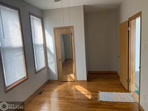 113 E Walnut St, Eldon, IA 52554 photo 9