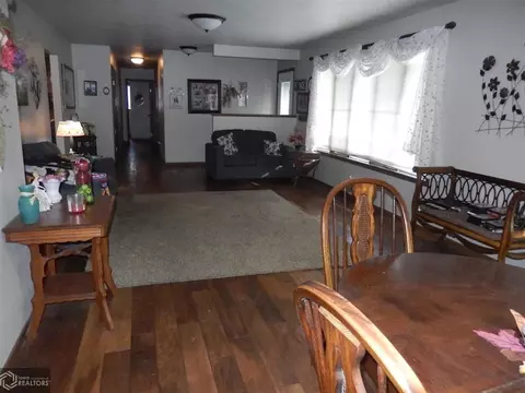 2011 E State, Algona, IA 50511 photo 6