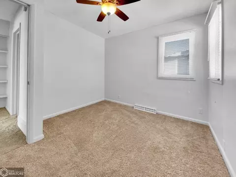 1028 3rd St NW, Hampton, IA 50441 photo 8