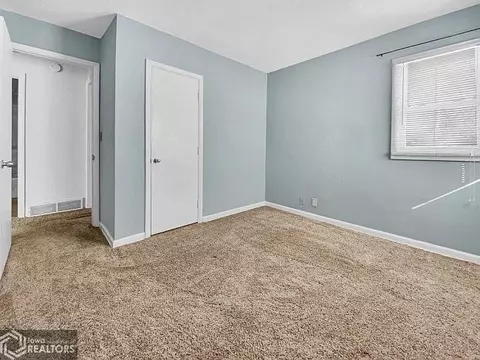 1028 3rd St NW, Hampton, IA 50441 photo 11