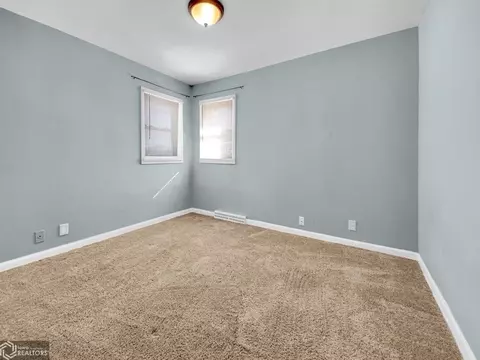 1028 3rd St NW, Hampton, IA 50441 photo 10