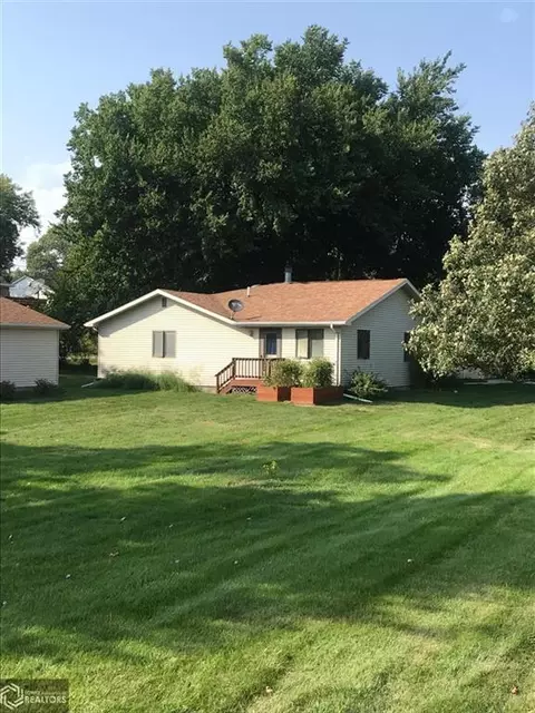 1002 N Pine St, Creston, IA 50801 photo 3