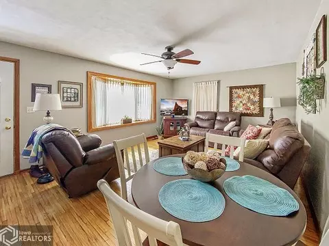 526 7th Ave NE, Hampton, IA 50441 photo 8