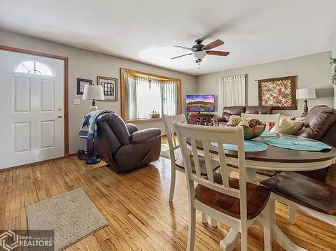 526 7th Ave NE, Hampton, IA 50441 photo 7