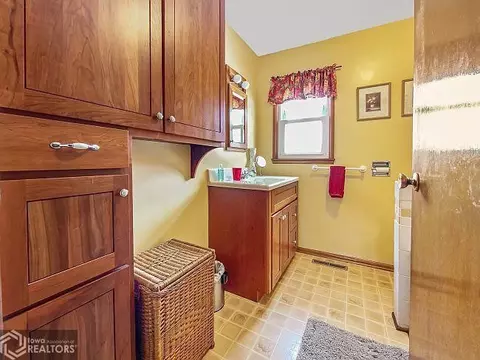 526 7th Ave NE, Hampton, IA 50441 photo 21