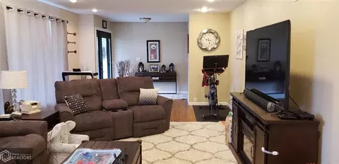 803 W Wall St, Centerville, IA 52544 photo 5