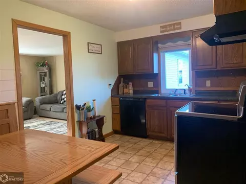 426 2nd Ave, Dedham, IA 51440 photo 8
