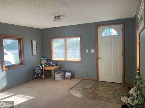426 2nd Ave, Dedham, IA 51440 photo 3