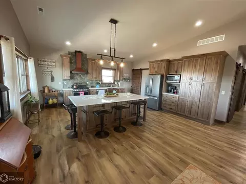 22104 140th Ave, Centerville, IA 52544 photo 3